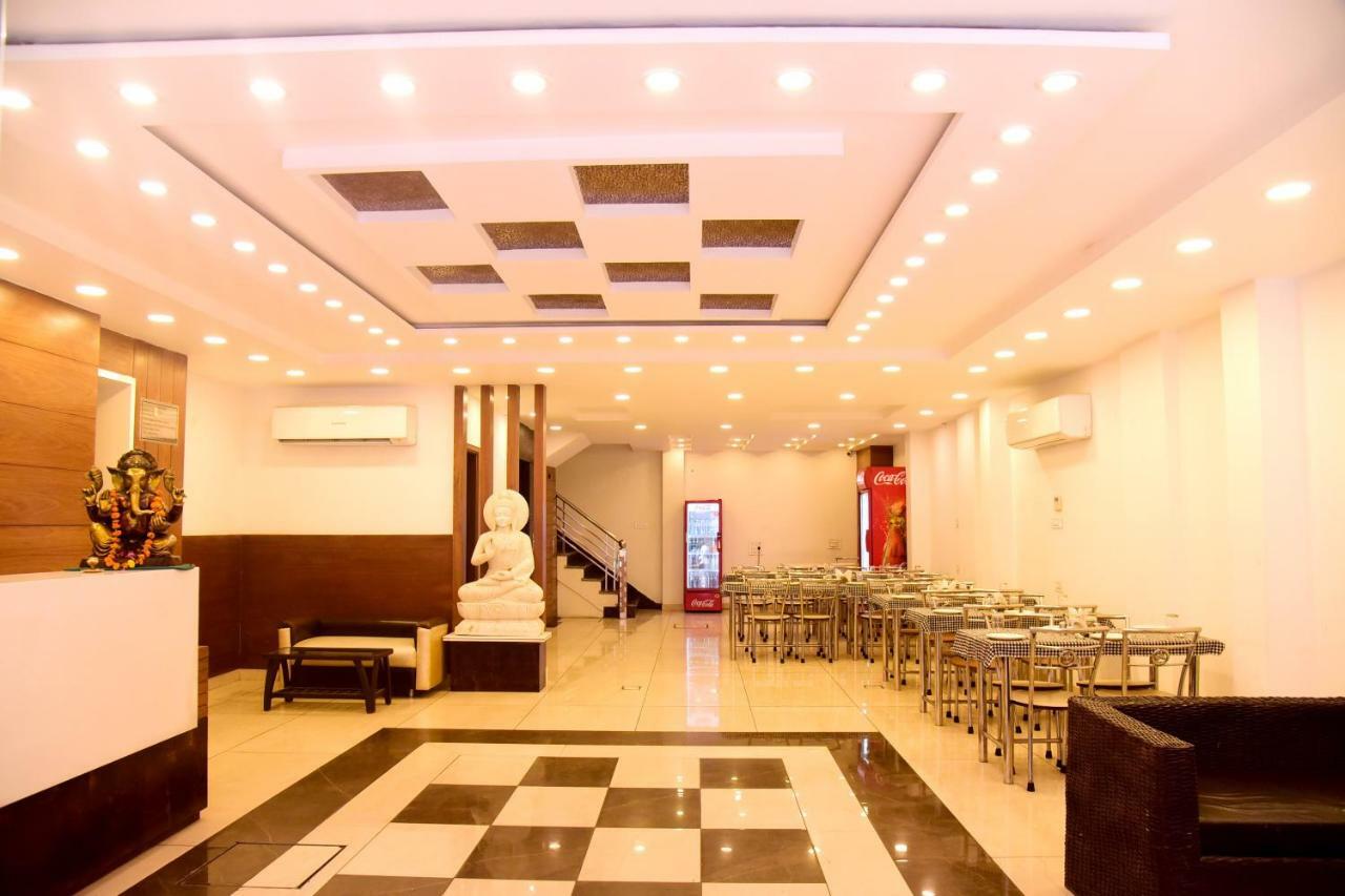 Hotel D S Inn Амритсар Экстерьер фото